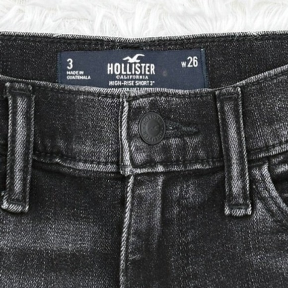 Hollister‎ Women's Size 26 Waist High-Rise Black Wash Distressed Denim Shorts - Picture 3 of 10
